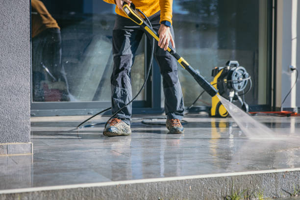 Why Choose Our Certified Pressure Washing Experts for Your Project Needs in Daphne, AL?